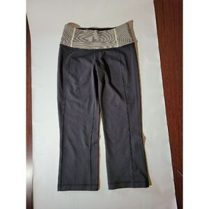 Lululemon Crop Pants Leggings Size 4